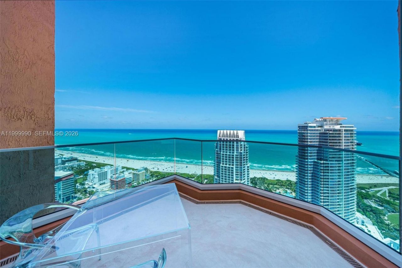 300 S Pointe Dr, Unit PH-5, Miami Beach, FL 33139 Photo