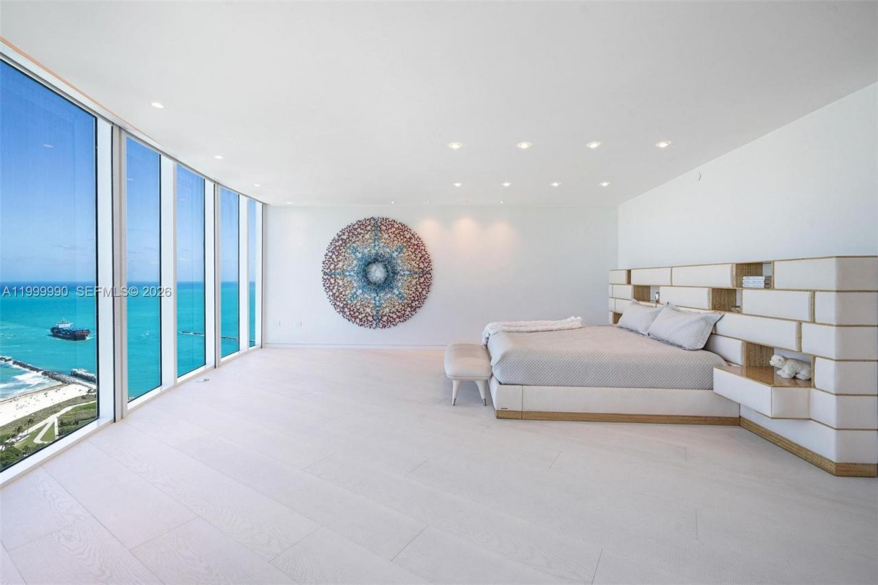 300 S Pointe Dr, Unit PH-5, Miami Beach, FL 33139 Photo