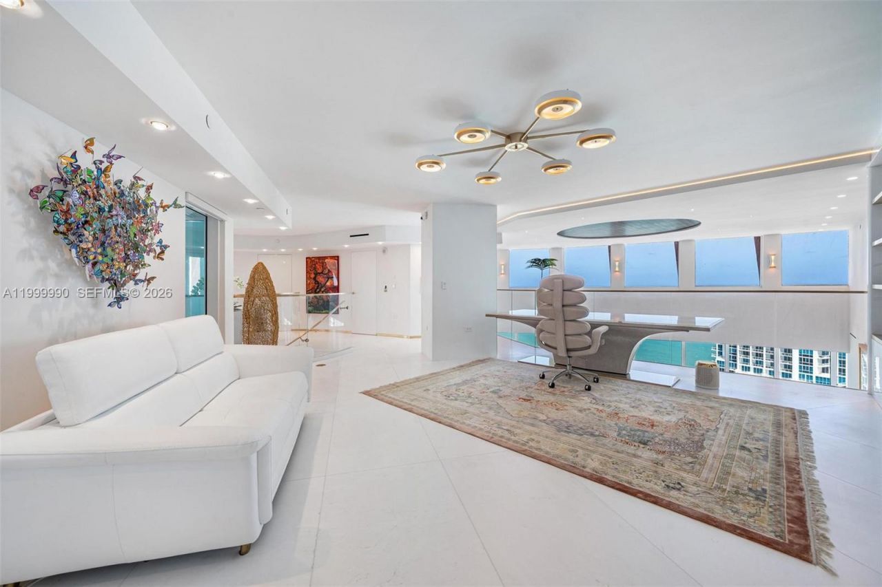 300 S Pointe Dr, Unit PH-5, Miami Beach, FL 33139 Photo