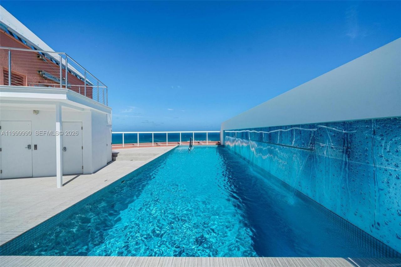 300 S Pointe Dr, Unit PH-5, Miami Beach, FL 33139 Photo