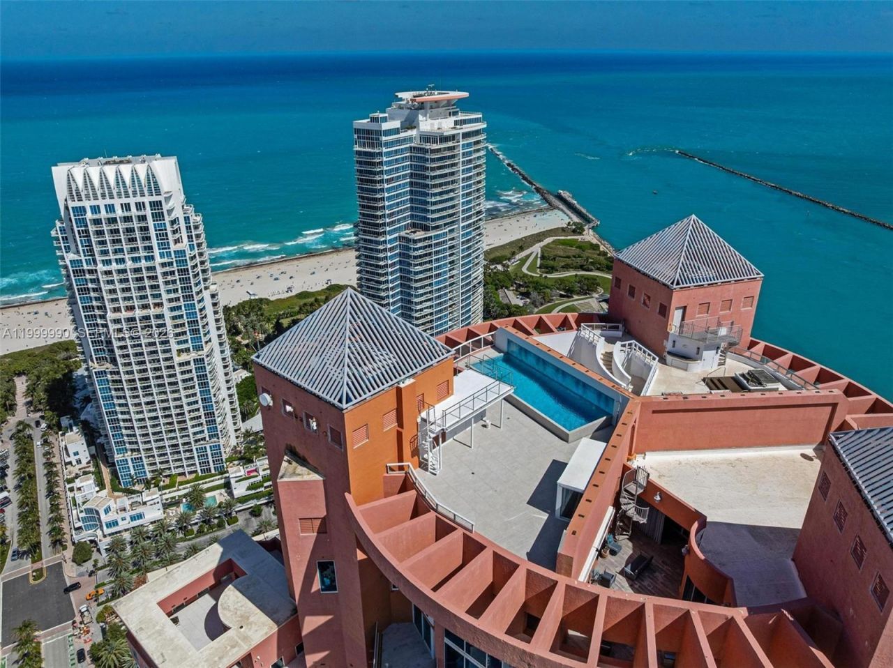 300 S Pointe Dr, Unit PH-5, Miami Beach, FL 33139 Photo