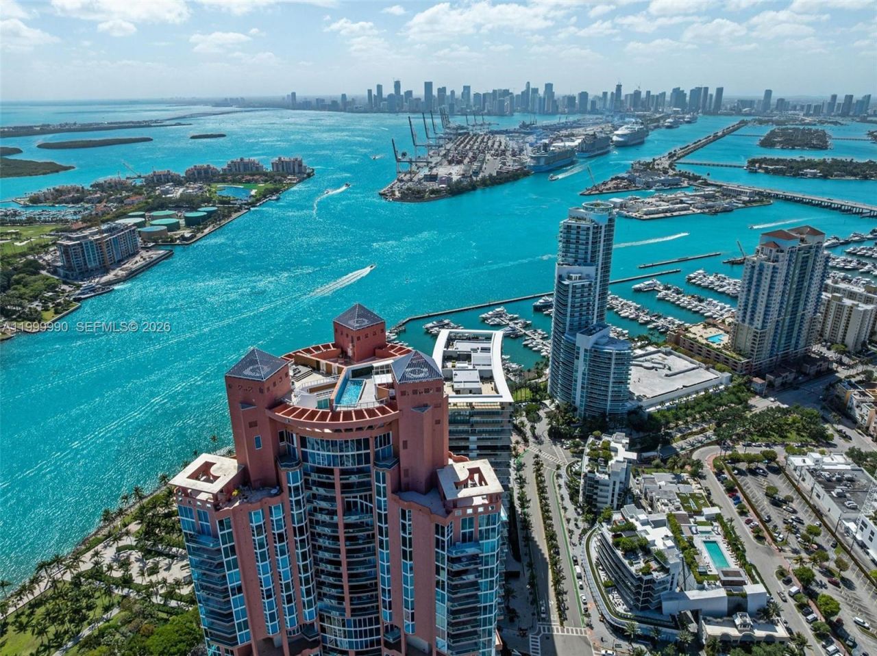 300 S Pointe Dr, Unit PH-5, Miami Beach, FL 33139 Photo