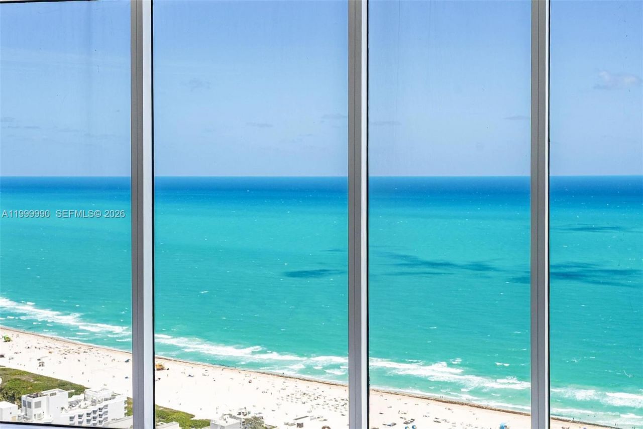 300 S Pointe Dr, Unit PH-5, Miami Beach, FL 33139 Photo