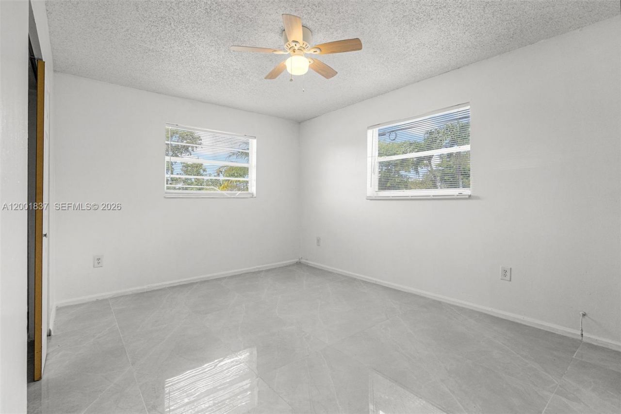 7491 Hope St, Hollywood, FL 33024 Photo
