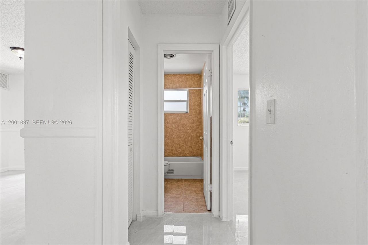 7491 Hope St, Hollywood, FL 33024 Photo