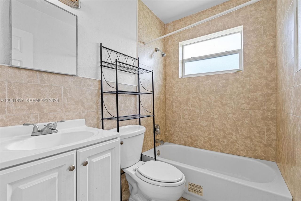 7491 Hope St, Hollywood, FL 33024 Photo