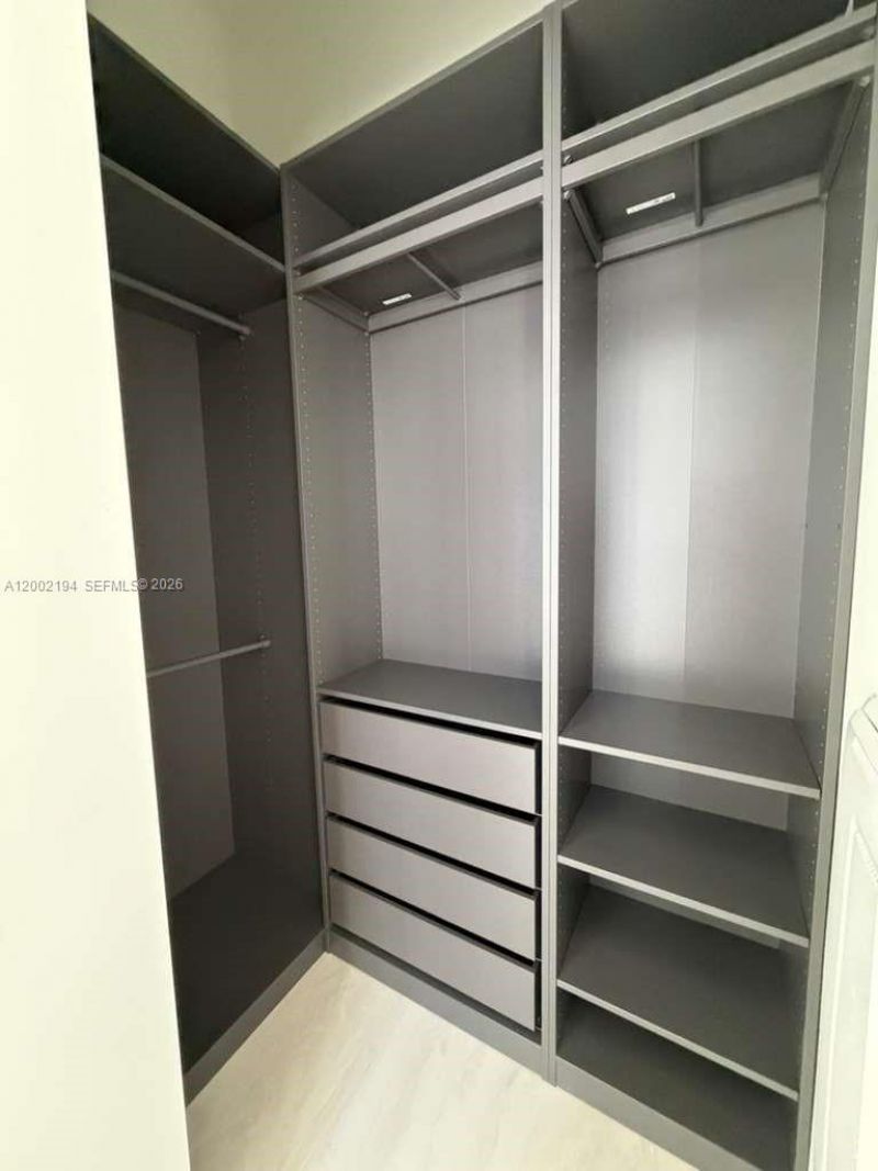 77 SE 5th Street, Unit 1011, Miami, FL 33131 Photo