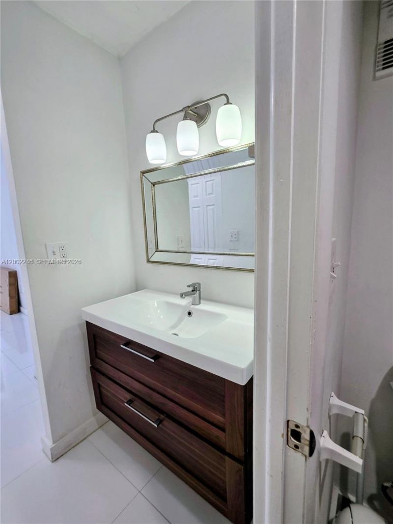 1200 NE Miami Gardens Dr, Unit 1003W, Miami, FL 33179 Photo