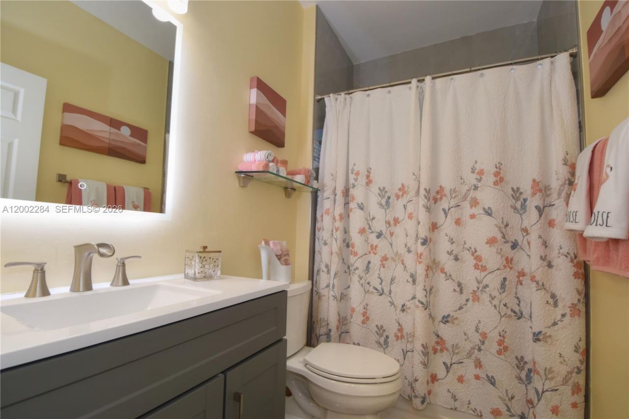 8733 NW 76th Dr , Tamarac, FL 33321 Photo