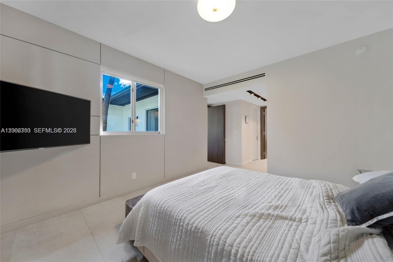 3531 SW 1st Ave, Unit ., Miami, FL 33145 Photo