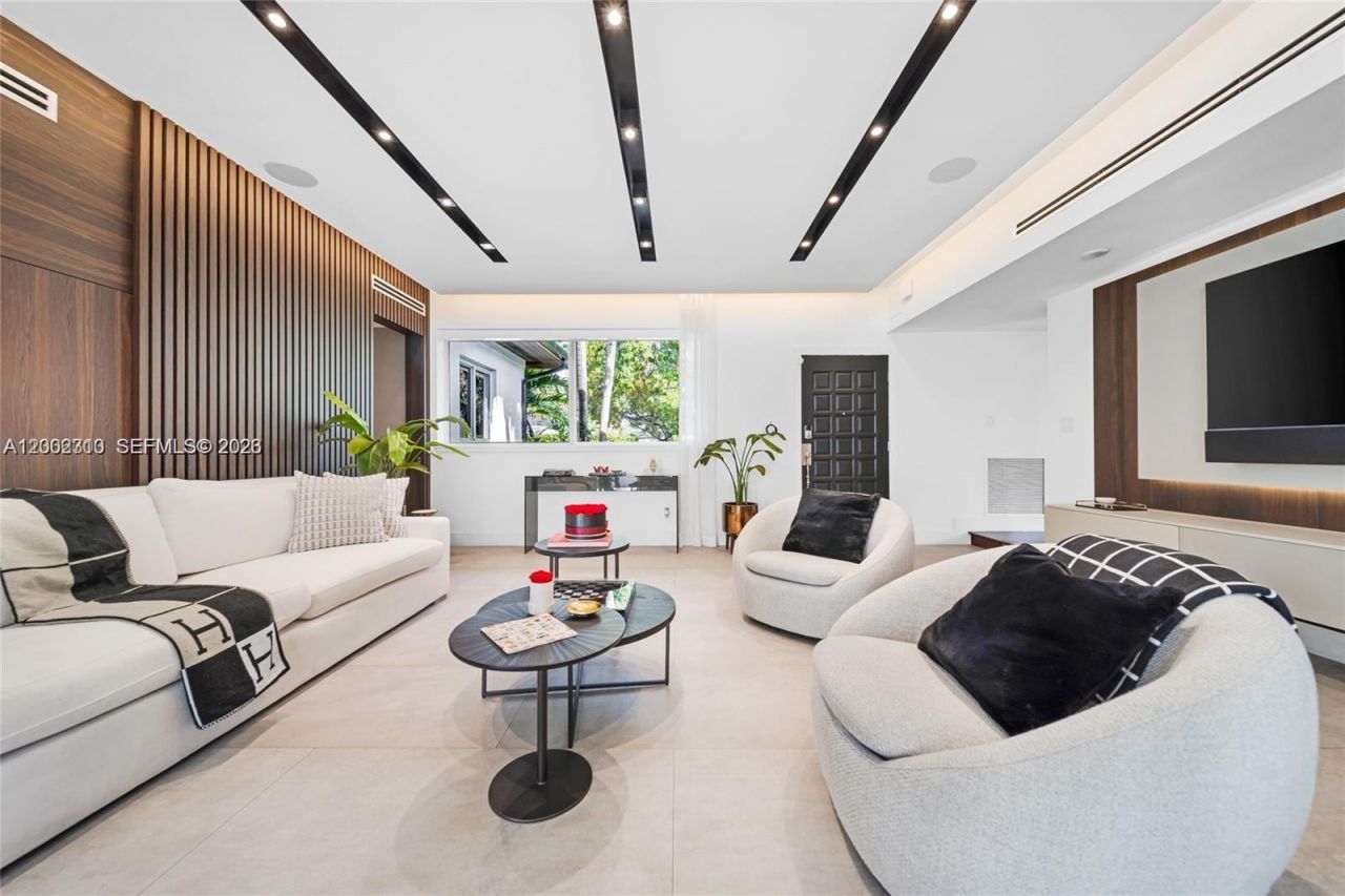 3531 SW 1st Ave, Unit ., Miami, FL 33145 Photo