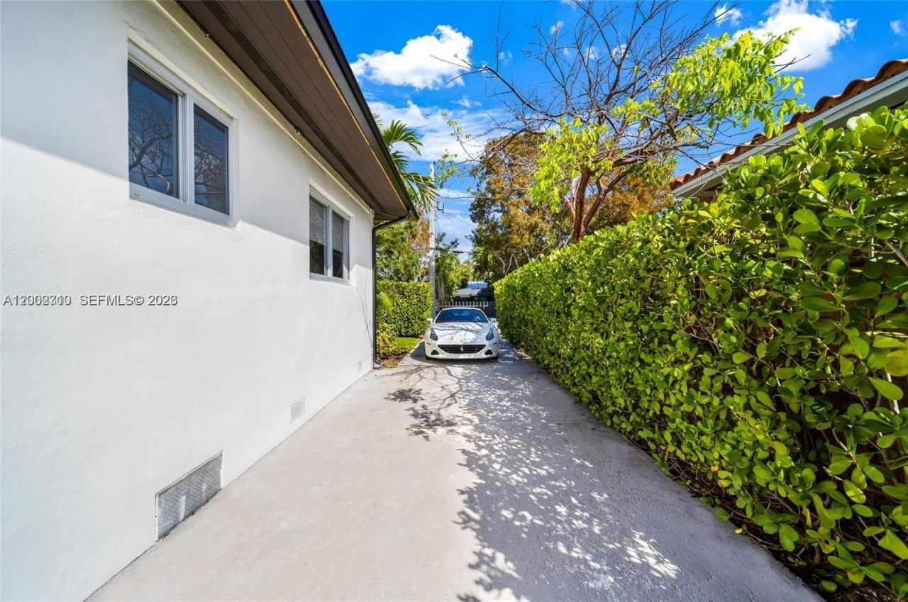 3531 SW 1st Ave, Unit ., Miami, FL 33145 Photo