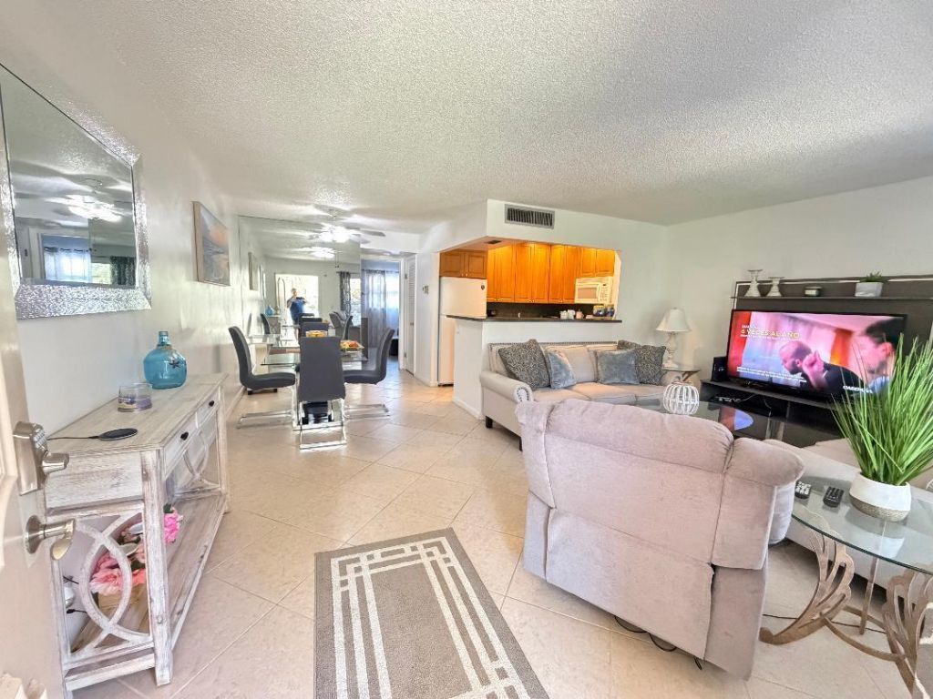 638 Snug Harbor Drive, Unit E4, Boynton Beach, FL 33435 Photo