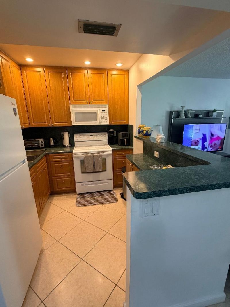 638 Snug Harbor Drive, Unit E4, Boynton Beach, FL 33435 Photo