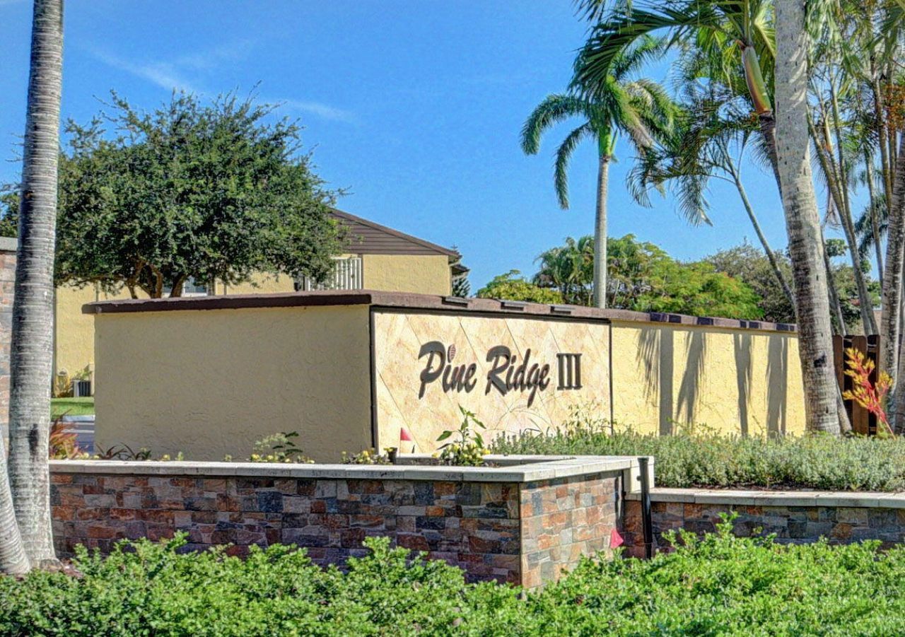 301 Pine Ridge Circle, Unit B-2, Greenacres, FL 33463 Photo