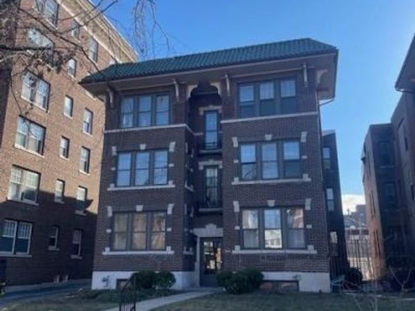 5518 Waterman Boulevard, Unit 2E, St Louis, MO 63112