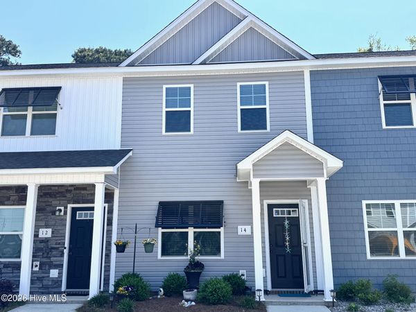 14 Catalina Circle, Swansboro, NC 28584