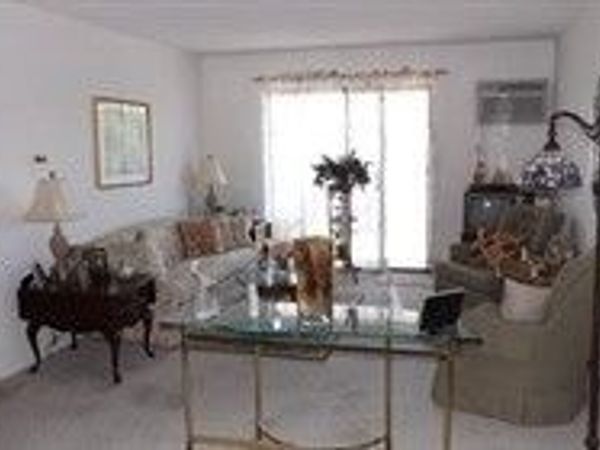 382 Massachusetts Avenue, Unit 702, Arlington, MA 02474