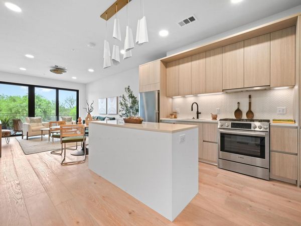 2209 S 1st ST , Unit 313, Austin, TX 78704