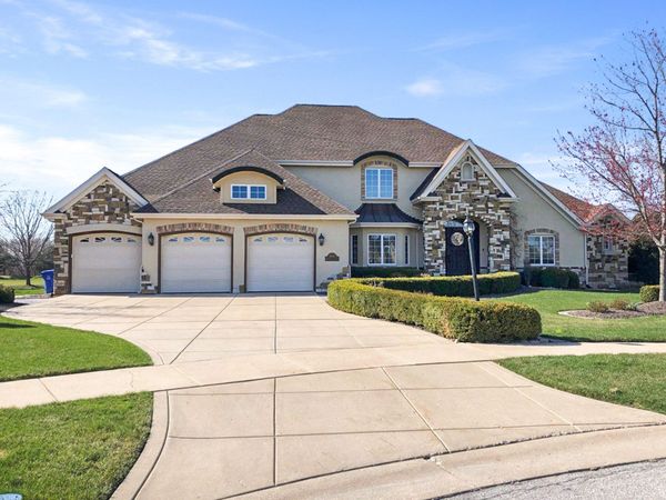 1667 Chalone Court , Crown Point, IN 46307