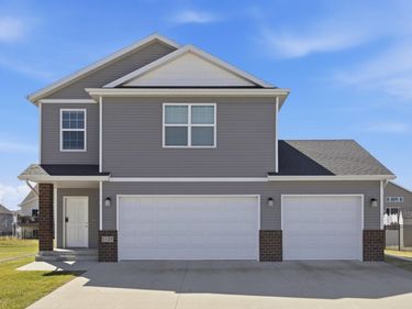 1125 29th Avenue W, West Fargo, ND 58078