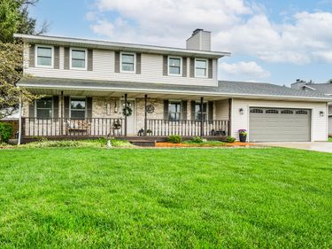 1460 Country Knoll Place, St. Joseph, MI 49085