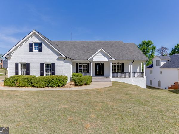 5821 Chalet Way, Hoschton, GA 30548