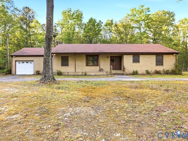 2942 Brierwood Road , Petersburg, VA 23805