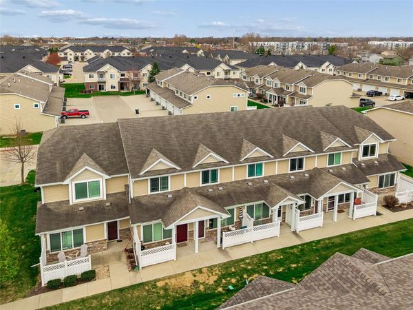 1224 NE 7th Lane, Ankeny, IA 50021