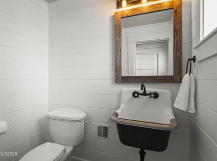 945 Monte Vista Drive, Reno, NV 89511 Photo