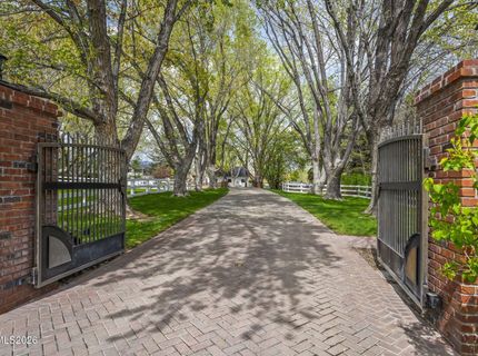 945 Monte Vista Drive, Reno, NV 89511 Photo