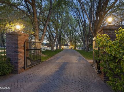 945 Monte Vista Drive, Reno, NV 89511 Photo