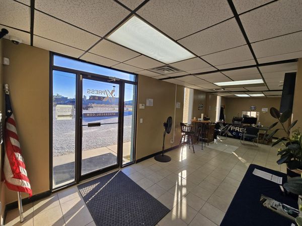 101 W Evergreen Street , Strafford, MO 65757