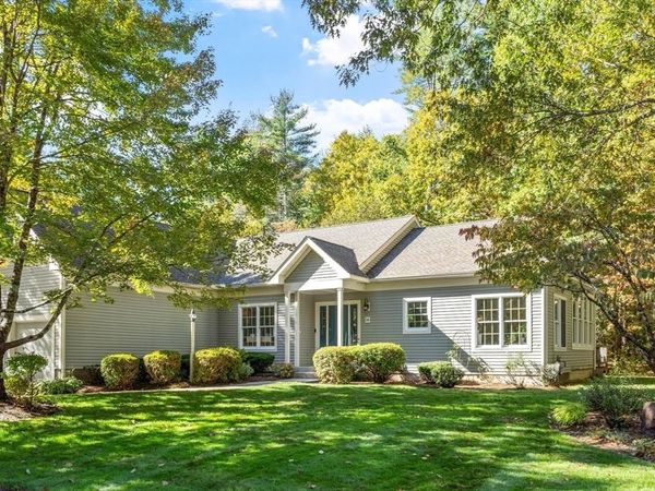 14 Stonegate Ln, Unit 14, Bedford, MA 01730