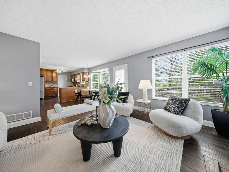 1317 Greencroft Road , Gahanna, OH 43230 Photo 4