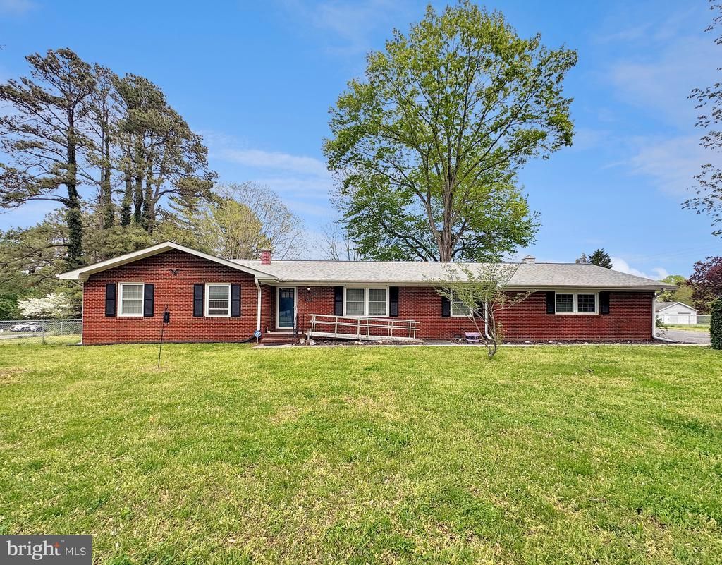 8221 Hickory Drive , King George, VA 22485 Main Photo