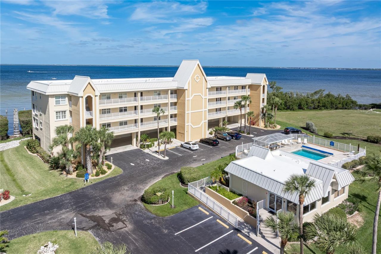 101 N Marion Court , Unit 215, Punta Gorda, FL 33950 Photo