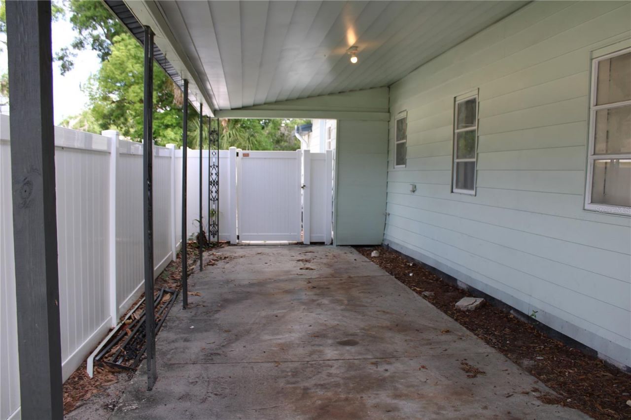 1106 E Dr Martin Luther King Jr Boulevard, Plant City, FL 33563 Photo