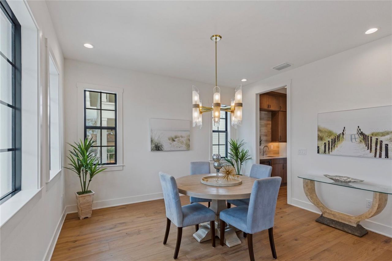 220 Ninetieth Avenue Ne, Saint Petersburg, FL 33702 Photo