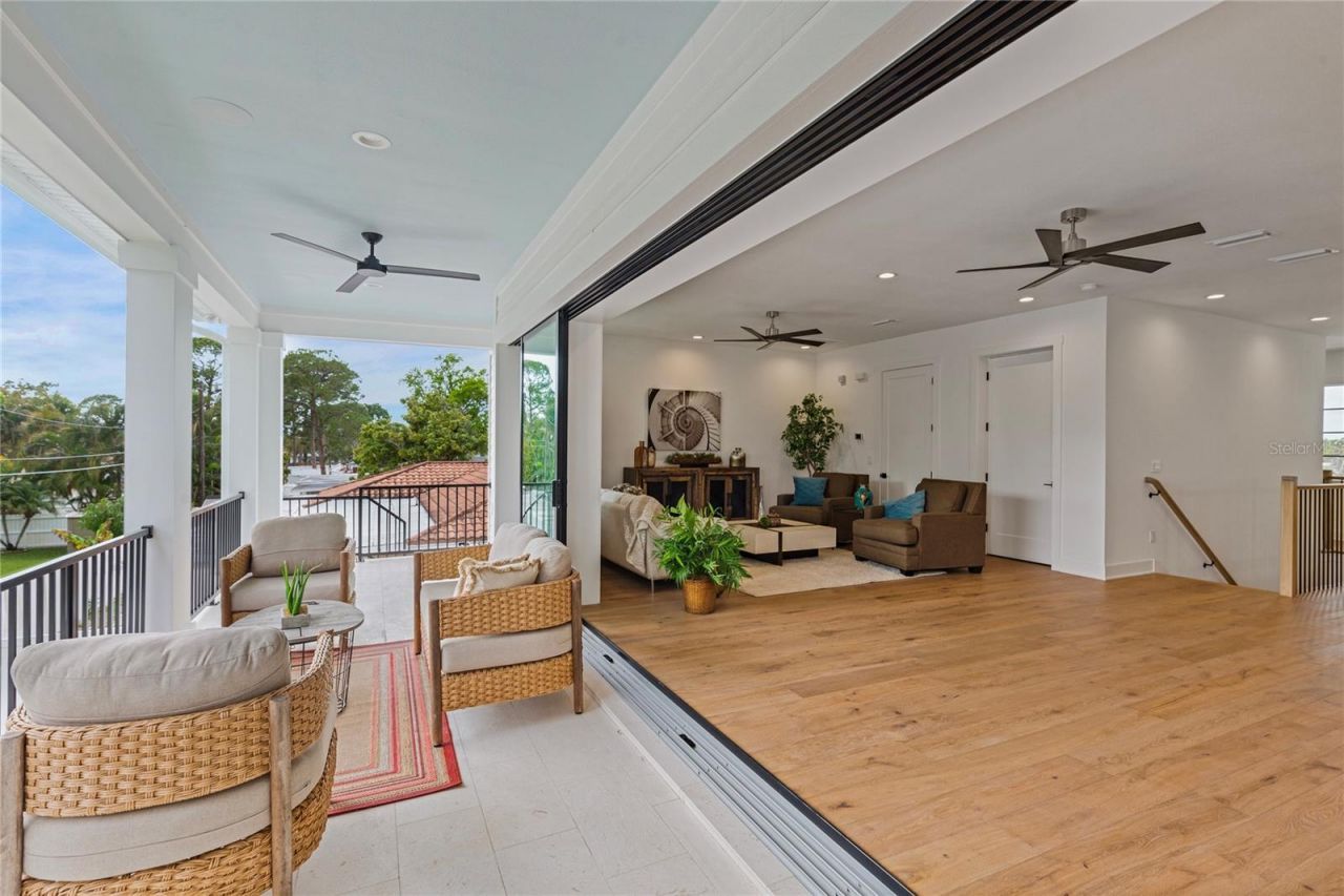 220 Ninetieth Avenue Ne, Saint Petersburg, FL 33702 Photo