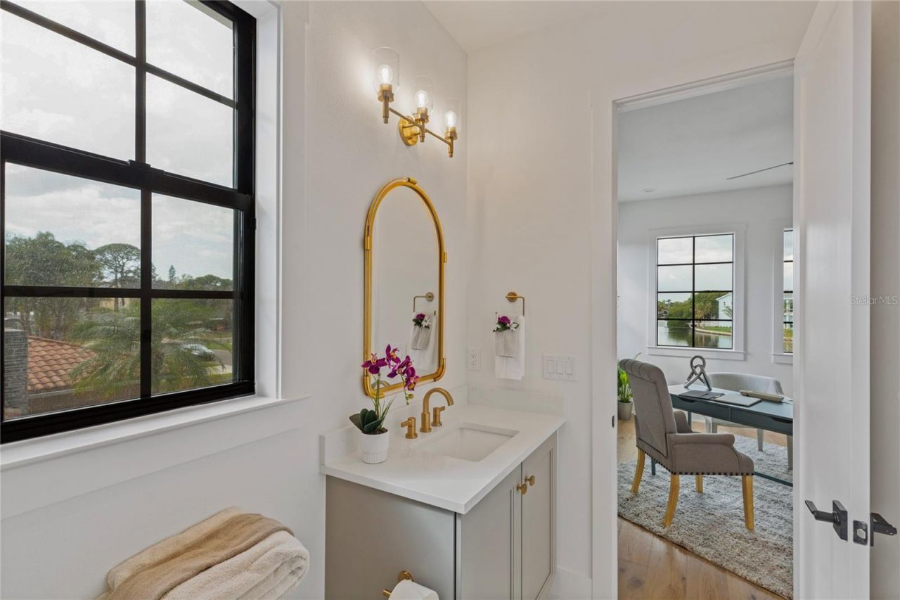 220 Ninetieth Avenue Ne, Saint Petersburg, FL 33702 Photo