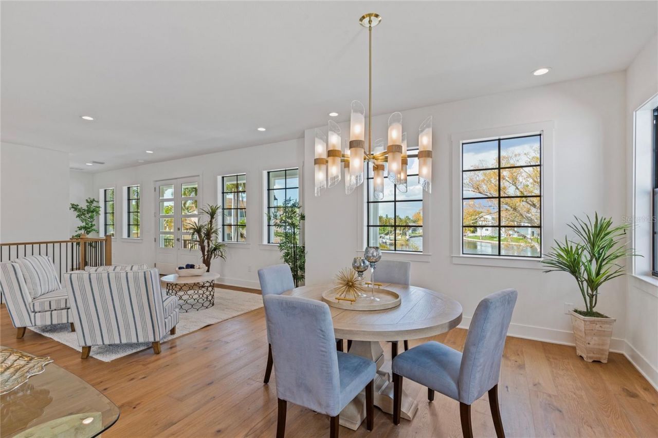 220 Ninetieth Avenue Ne, Saint Petersburg, FL 33702 Photo