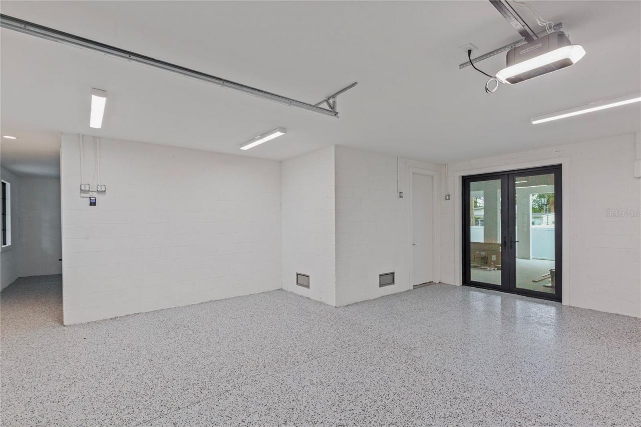 220 Ninetieth Avenue Ne, Saint Petersburg, FL 33702 Photo