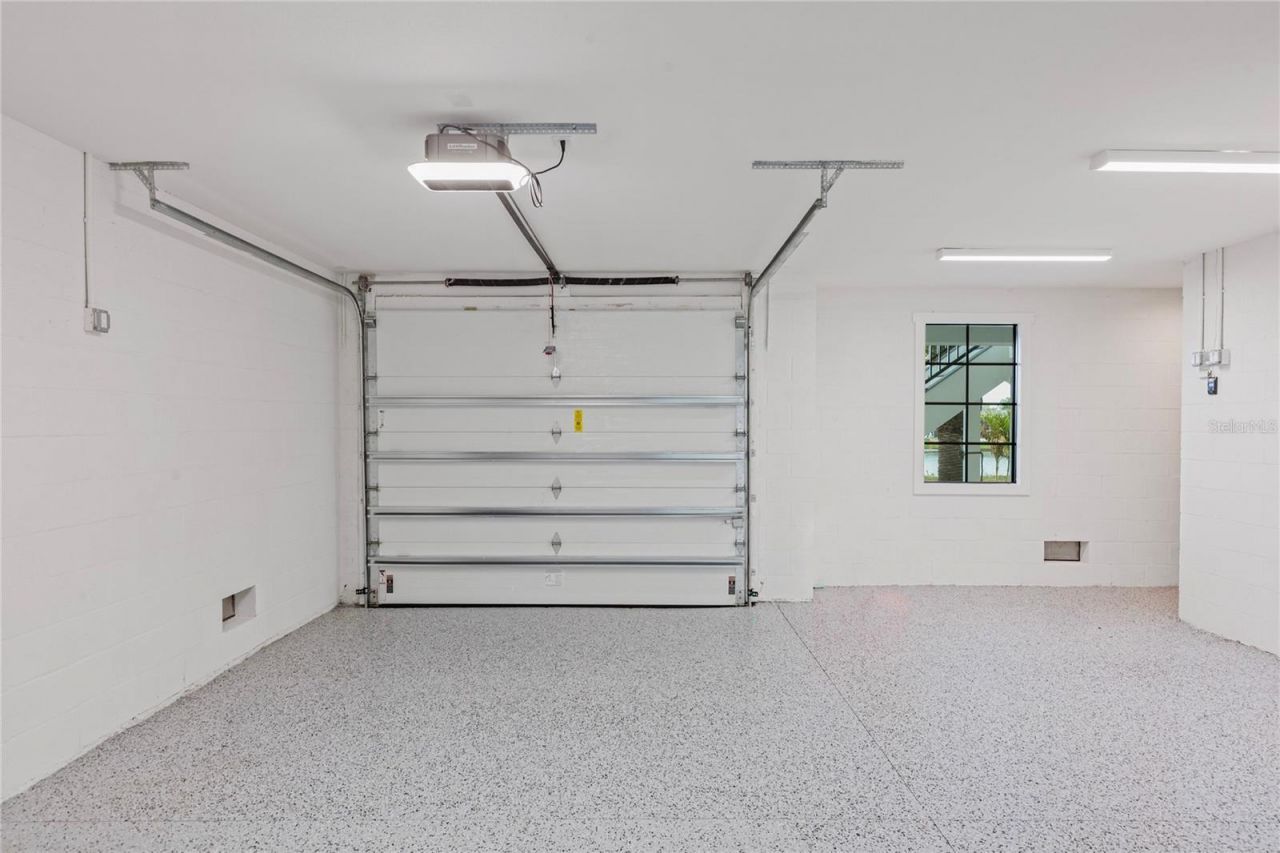 220 Ninetieth Avenue Ne, Saint Petersburg, FL 33702 Photo