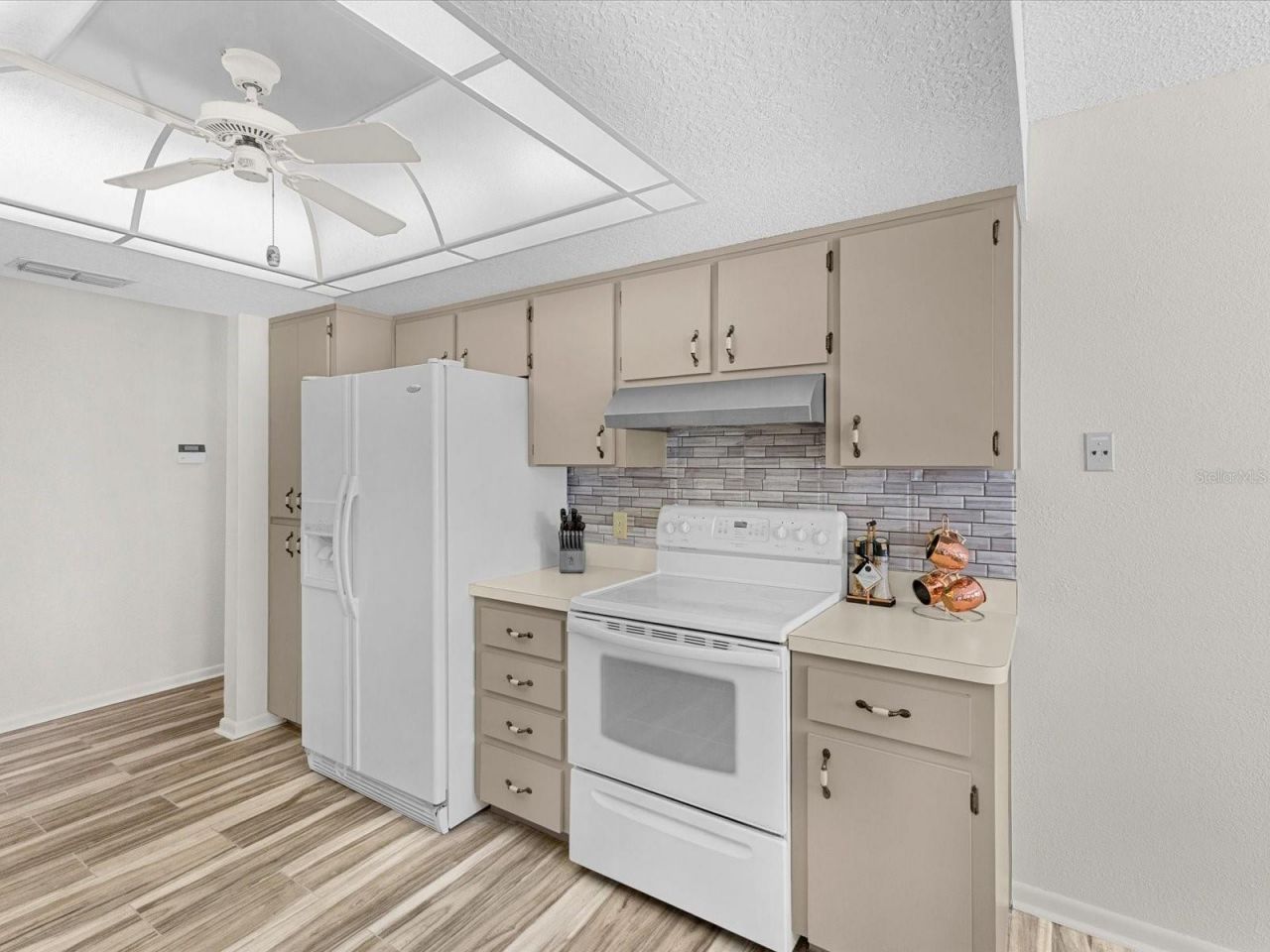 8052 Spring Hill Drive, Spring Hill, FL 34606 Photo