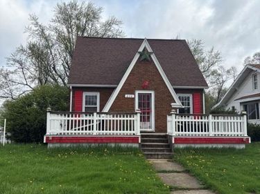 216 W Lincolnway Street, Osceola, IN 46561