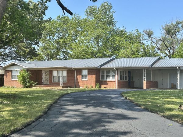 1318 Vise Loop, Decaturville, TN 38329