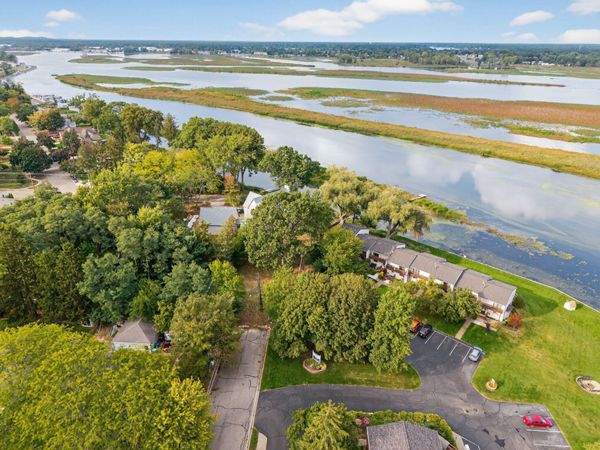 411 Gidley Circle, Grand Haven, MI 49417