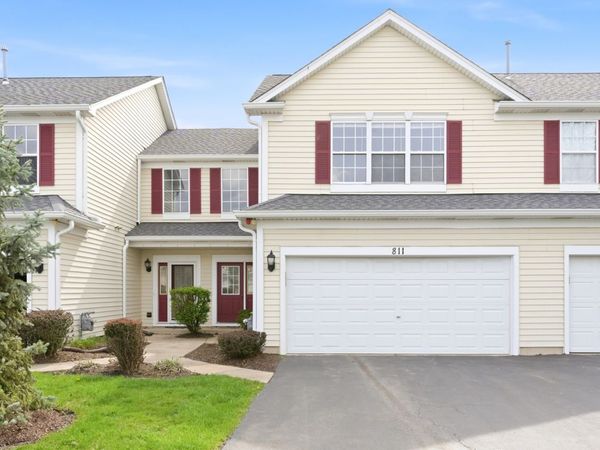 811 Donelson Court, Naperville, IL 60563