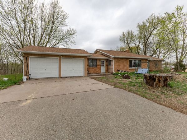 1502 HWY 67, Camanche, IA 52730